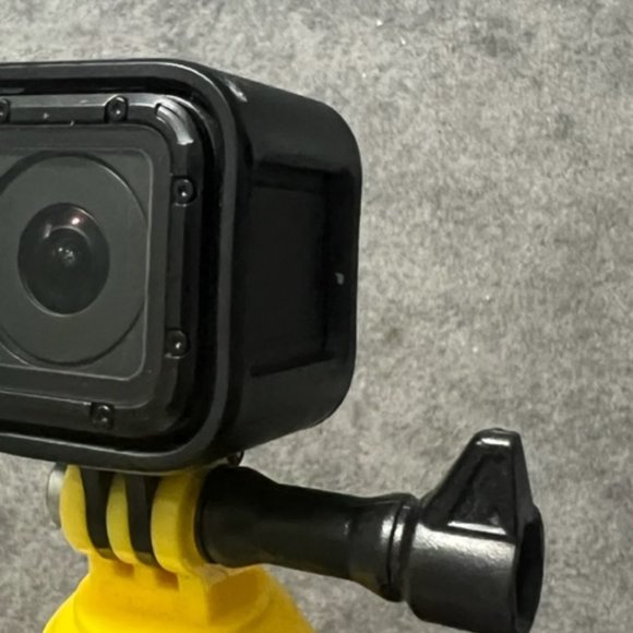 GoPro Hero Session w/ Hand Grip - Picture 8 of 8